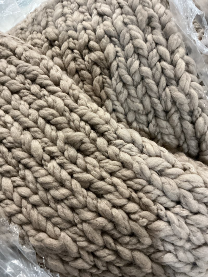 Condition photo showing Good Condition for chunky hand knit wool throw, 50x60, neutral