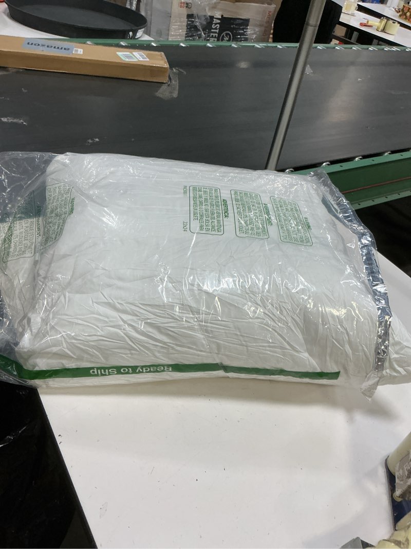Condition photo showing Good Condition for Amazon Basics Down Alternative Pillow for Back Side Sleepers, Medium Density, Standard Size, 26" x 20", 2-Pack, White Standard (Pack of 2) Medium