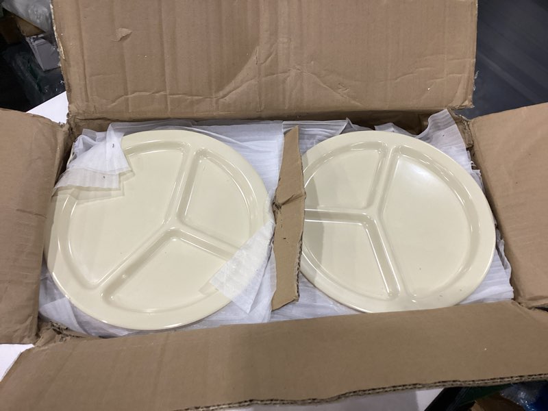 Condition photo showing New/Like New for carlisle foodservice products kingline reusable plastic plate with 3 compartments for restaurants, cafeterias, and fast food, melamine, 10 inches, tan, (pack of 48) tan 10 inches (pack of 48)