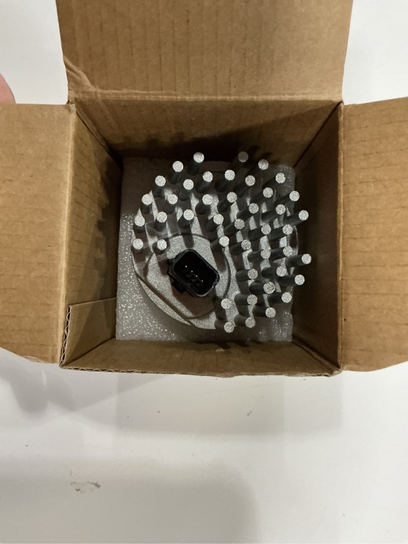 Condition photo showing Good Condition for 1PCS Brake Tail Light Bulb Compatible with GMC Acadia 2013 2014 2015 2016 GMC Acadia Limited 2017, rear brake bulb for Tail Stop Brake Parking Lights Brilliant Replacement For 19433735 13582912