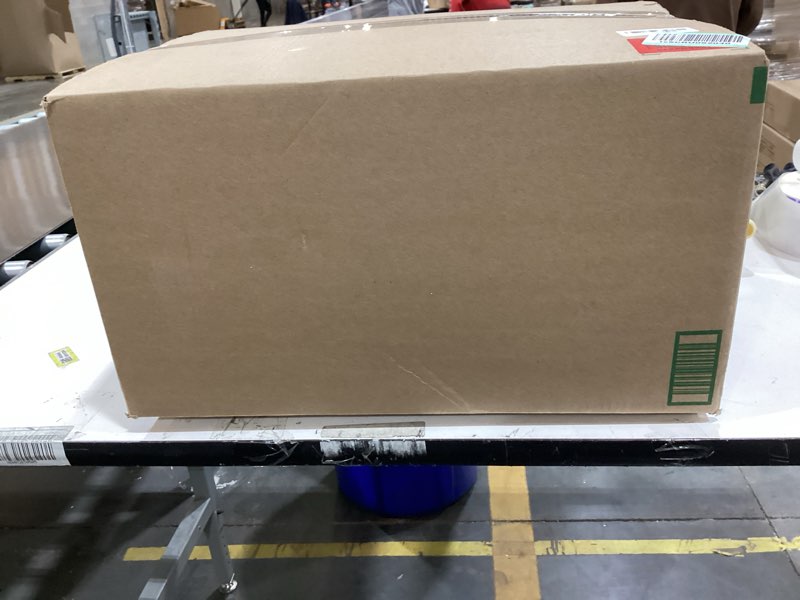 Condition photo showing New/Like New for Utopia Bedding Throw Pillows (Set of 4, White) – 18 x 18 Inches Down Alternative Pillows for Bed, Sofa, and Couch - Fluffy Decorative Stuffer Pillow for Indoors & Outdoors 18x18 Inch 4