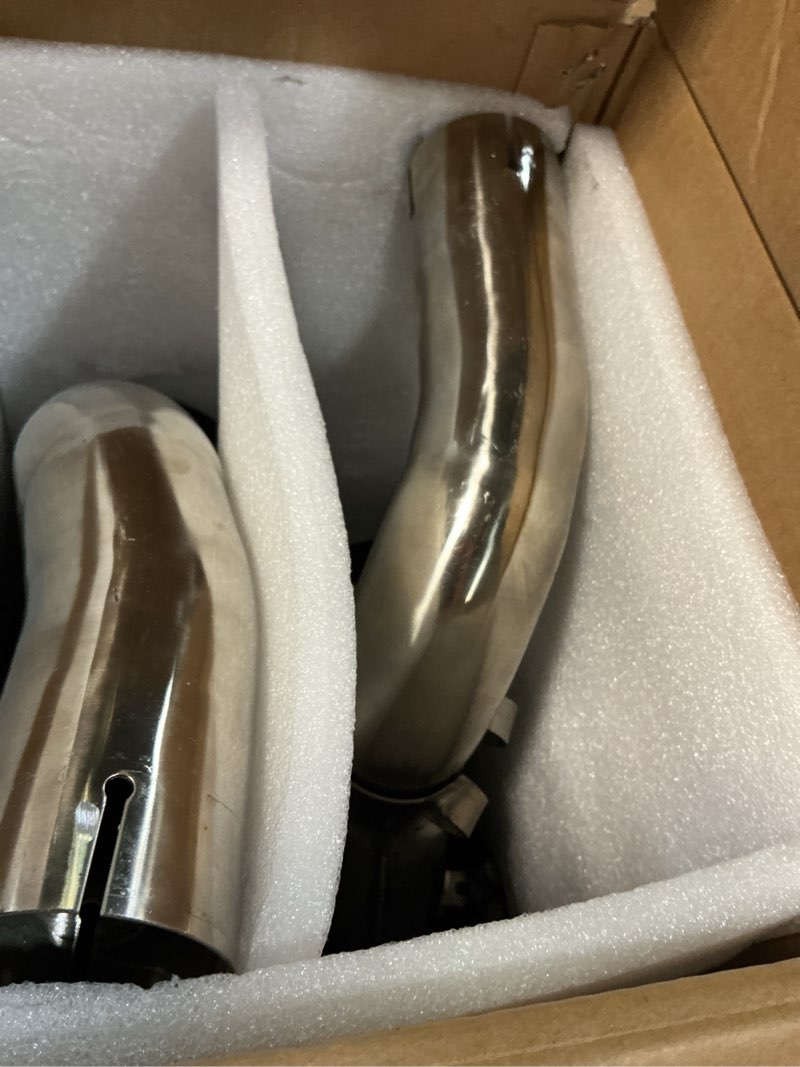 Condition photo showing Good Condition for carbon fiber dual exhaust tips for 2018-2024 porsche cayenne 3.0t stainless steel tailpipe tip (2pcs black)