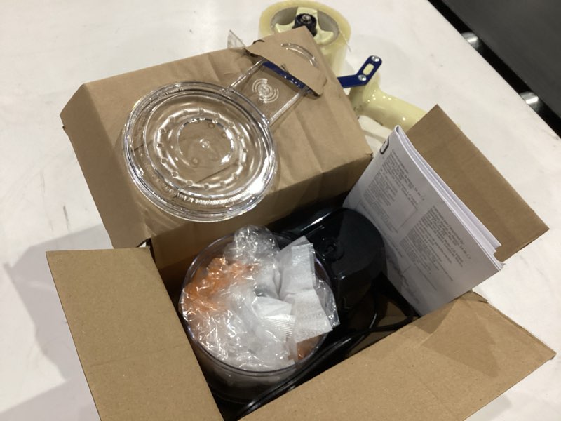 Condition photo showing Good Condition for black+decker 1.5-cup electric food chopper, one touch pulse, 150w motor, stay-sharp blade, dishwasher safe 1.5 cup capacity chopper