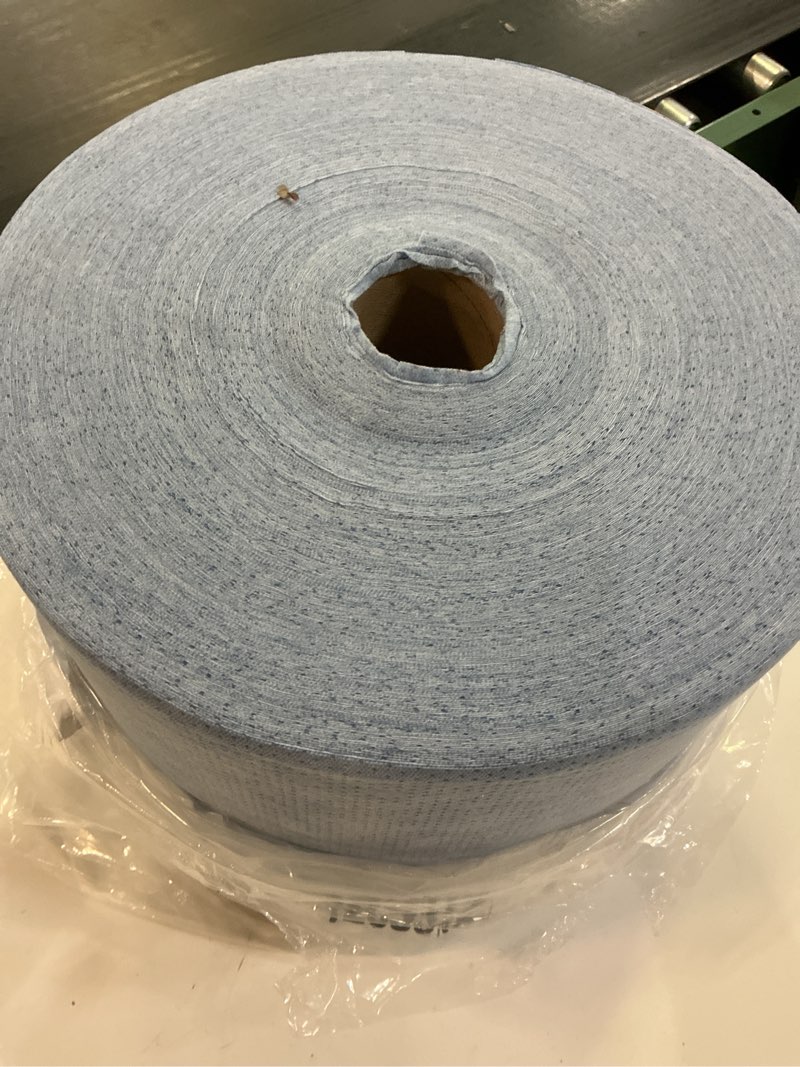 Condition photo showing Good Condition for x90 cloths, jumbo roll, 11 1/10 x 13 2/5, denim blue, 450/roll, 1 roll/carton