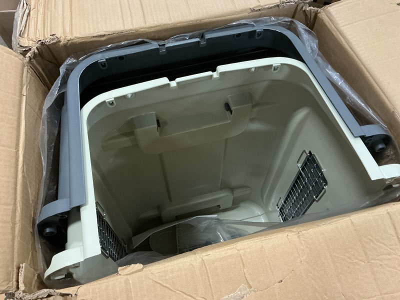 Condition photo showing Good Condition for elevon plastic kennels, plastic dog crate, airline approved pet carrier for dogs and cats longer traveling, l easy-open package large (30.7"l x 21.3"w x 22.8"h)