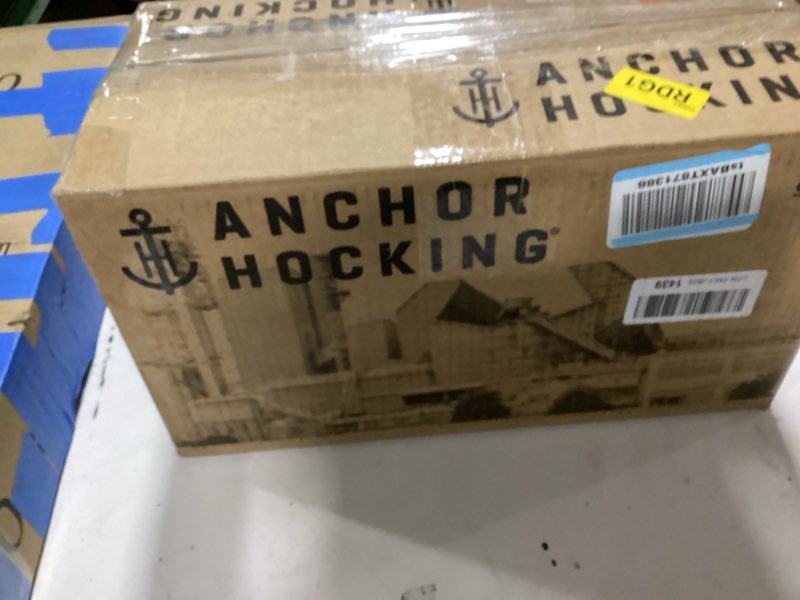 Condition photo showing Good Condition for Anchor Hocking Heritage Hill 1 Gallon Glass Jar with Lid, Set of 2 1 Gallon, Set of 2