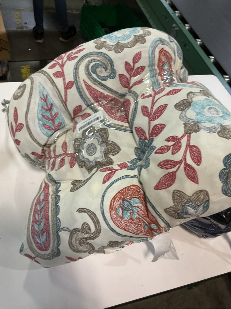 Condition photo showing Good Condition for lvtxiii outdoor/indoor tufted seat cushion, decorative wicker chair pads all weather seat cushion sets for patio garden home office furniture, 19"x19"x4", round back, pack of 2, paisley vintage 19x19x4 ( round back ) paisley vintage