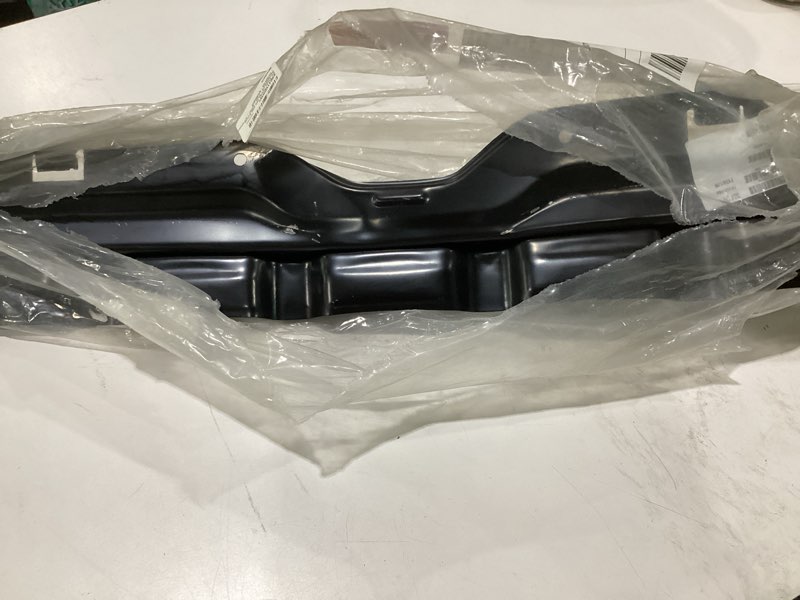 Condition photo showing As Is for for toyota tacoma 1999 2000 bumper reinforcement | front | 4/2wd | w/prerunner | to1025104 | 5250604020