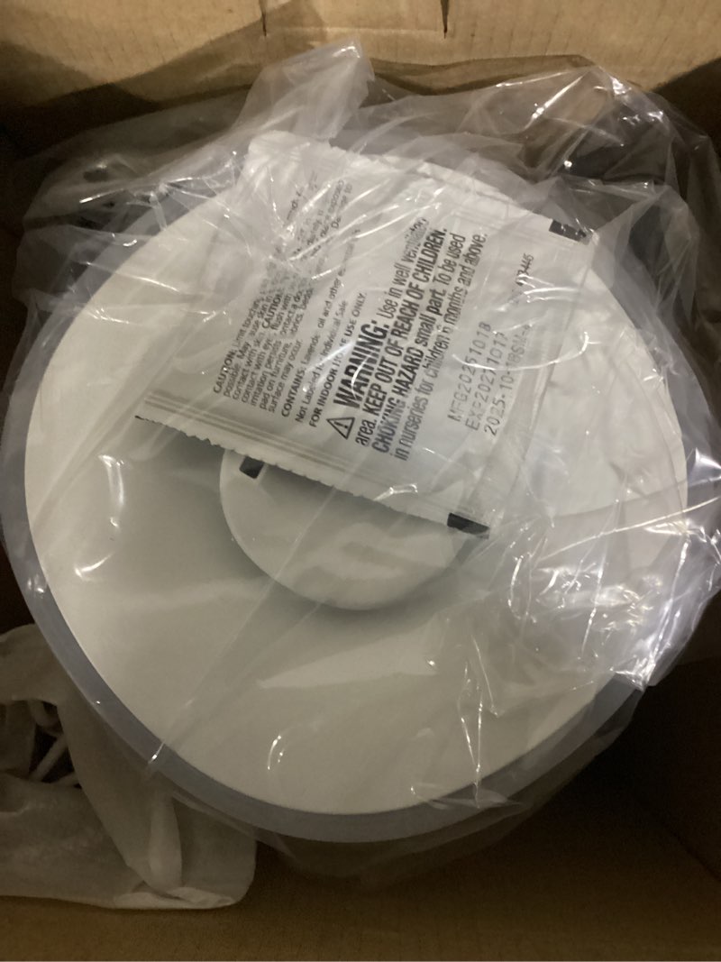 Condition photo showing Good Condition for safety 1st humid control filter free humidifier