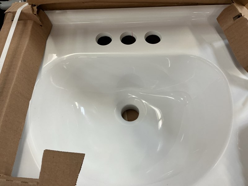 Condition photo showing Good Condition for white 19" sink