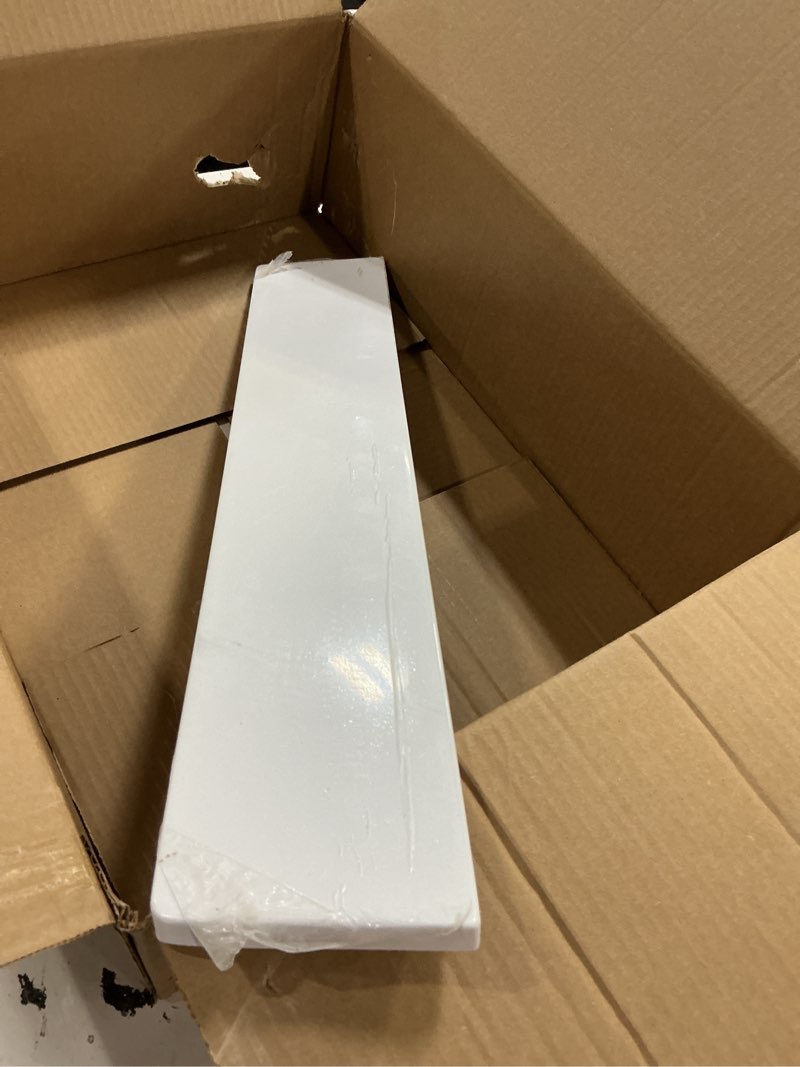 Condition photo showing Good Condition for design house universal cultured marble side splash, 21.5-inch, solid white, improved packaging, 550905 21 1/2 in. w x 1/2 in. d universal side splash