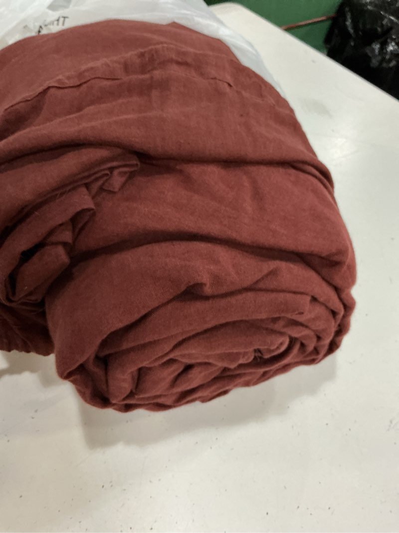 Condition photo showing New/Like New for european linen duvet cover set, king/cal king, burgundy