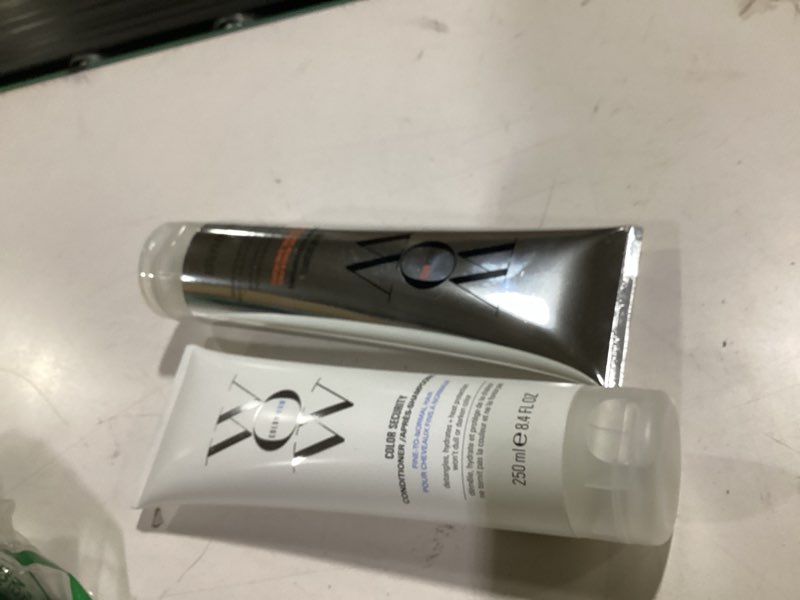 Condition photo showing Good Condition for color wow dream clean duo - 100% clean, sulfate-free color security shampoo and weightless color security conditioner| achieve super glossy, hydrated hair fine to normal hair duo