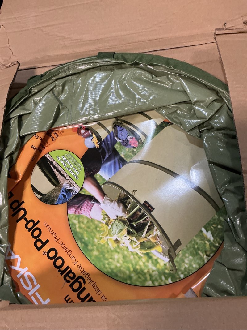 Condition photo showing Good Condition for fiskars kangaroo collapsible garden bag with heavy duty hardshell bottom for yard waste, 30 gallon reusable container for lawn care and gardening