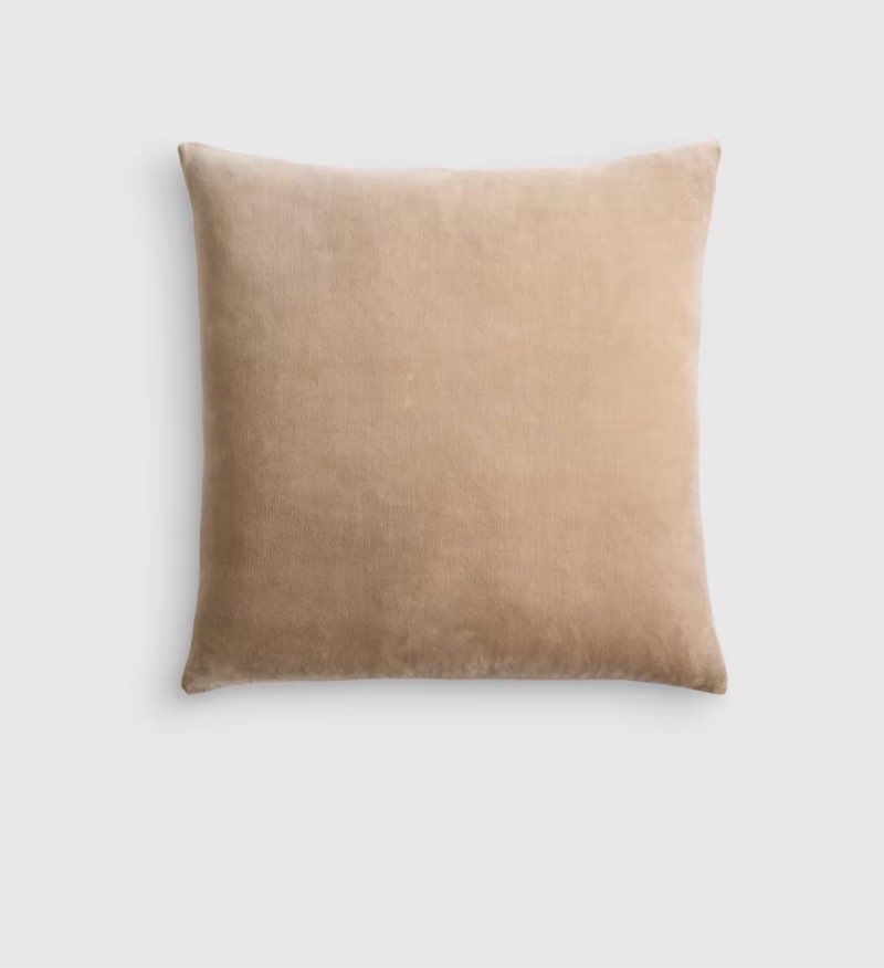 quince classic cotton velvet pillow cover 20”x20” taupe