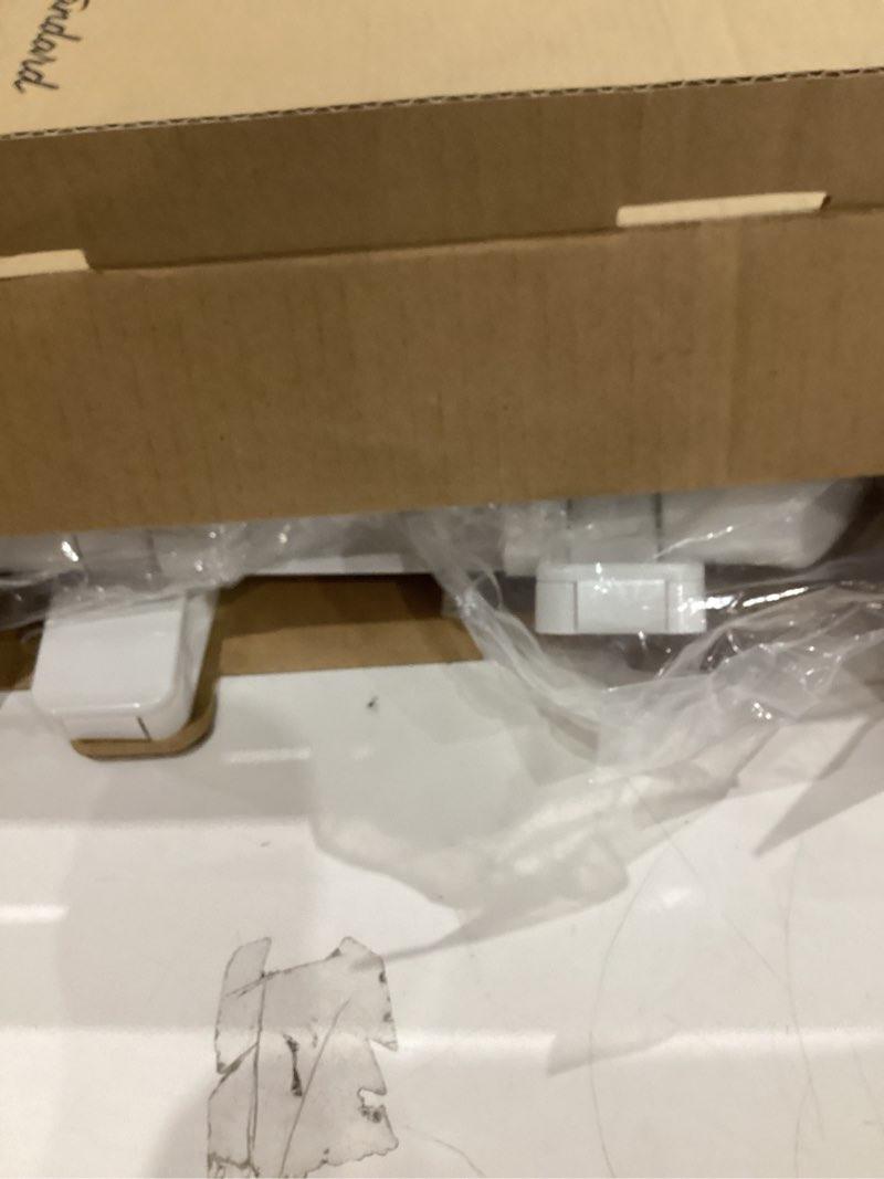 Condition photo showing Good Condition for American Standard 5503A00B.020 Transitional Slow-Close Elongated Front Toilet Seat, White