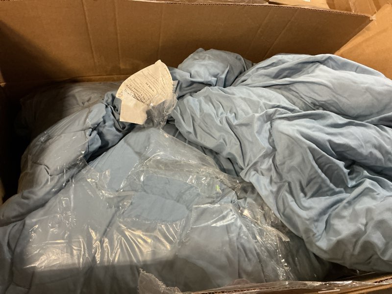 Condition photo showing As Is for Duvet Cover Queen Size Set - Extra Soft Queen Size Duvet Cover 90 x 90 with 2 Pillow Shams - Hotel Luxury Easy Care and Fade Free w/Zipper Closures & Ties - Comfy Breathable Bedding Set (Light Blue) 20 - Baby Blue (No Comforter) Queen (90x90)