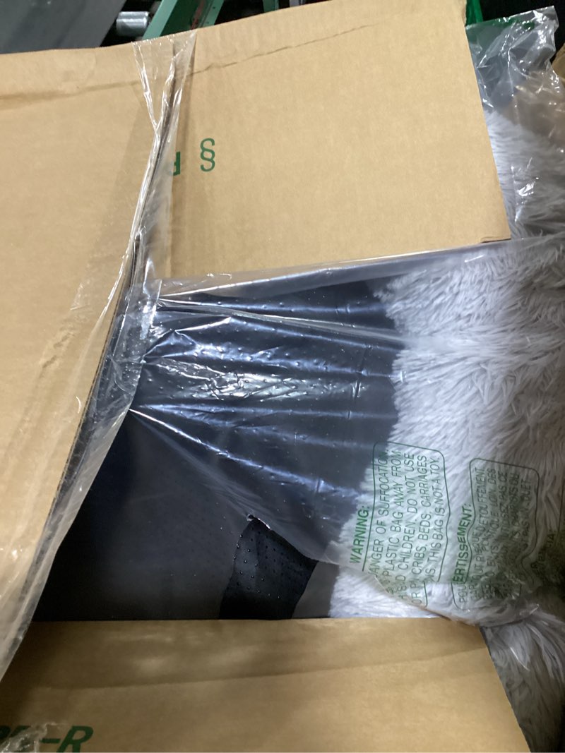 https://lotting-media.assets.bidfta.com/lotting_f290a4b3-3d96-47ee-8483-3fea0bb54a6f