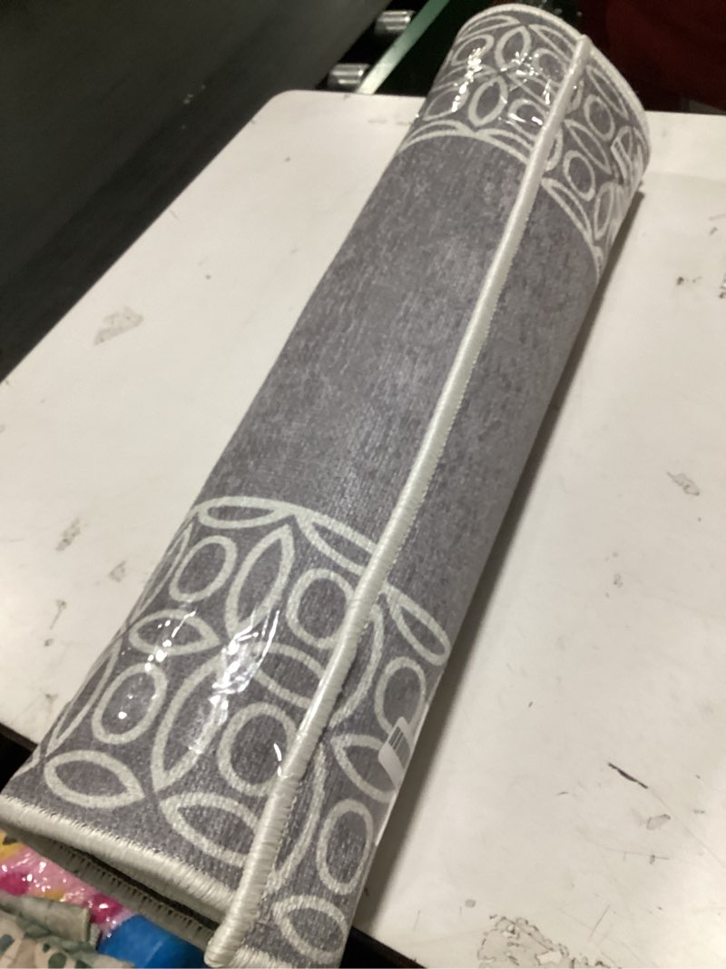 Condition photo showing Good Condition for royhome bedroom similar  to  area rug 5x7 geometric rug machine washable living room area rug non slip stain resistant large dining room throw rug ultra soft contemporary carpet for home decor office, grey grey 5' x 7' (rectangular)