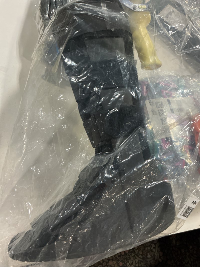 Condition photo showing New/Like New for united ortho air cam walker fracture boot, medium, black medium (pack of 1) black