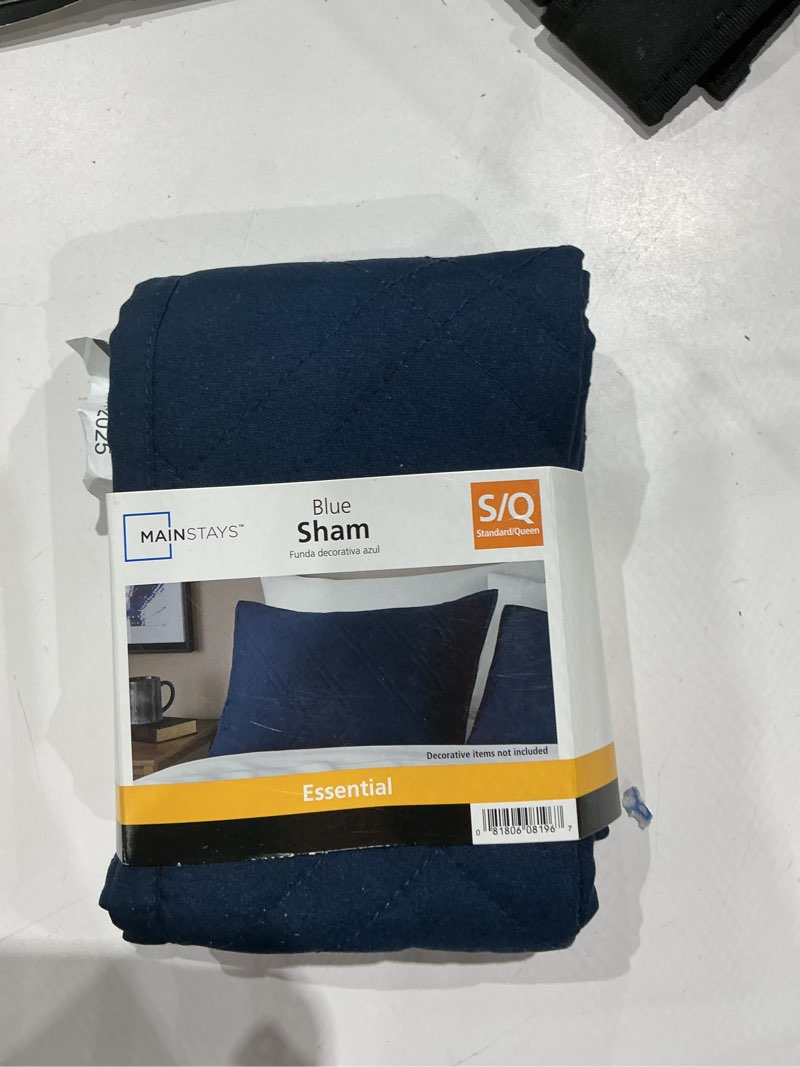 Condition photo showing Good Condition for mainstays plaid pillow sham, standard, blue & white, 1 pack
