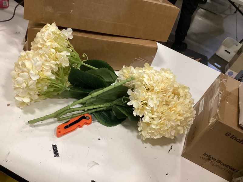 Condition photo showing Good Condition for 4 pcs large silk hydrangea artificial flowers, 27" oversized blossoms with 9.45" heads & stems for stunning wedding bouquets, centerpieces & home decor (vase not included)(champagne)