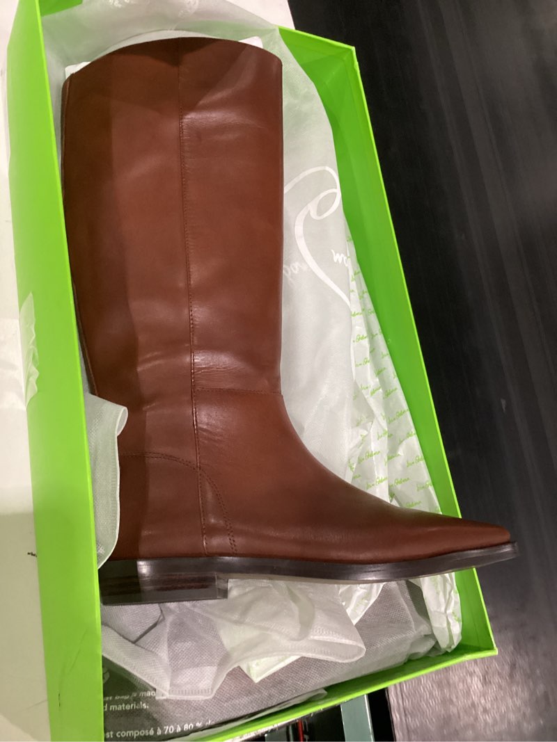 Condition photo showing Good Condition for cesar brandy lea women’s boots size 8