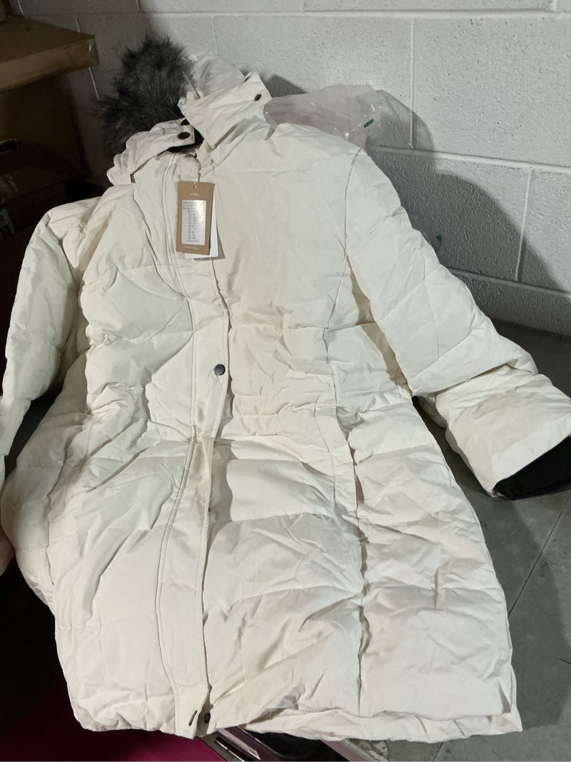 Condition photo showing As Is for wantdo women's waterproof winter coat warm long puffer jackets with faux fur hood thicken parka xx-large white