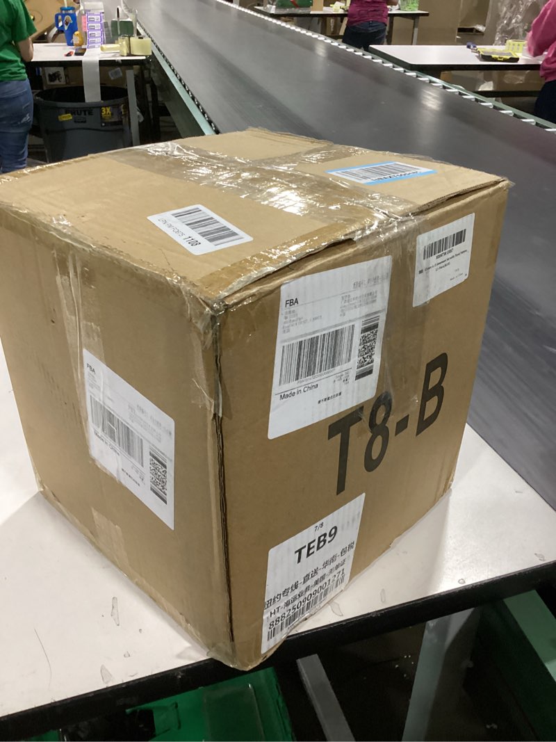 Condition photo showing Good Condition for TONGDAHE Ceramic Dinnerware Set 12Piece Ornate Edge Dish Set for 4 Vintage Green Floral Elegant Chip