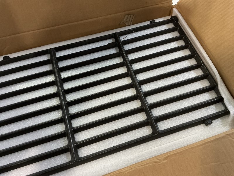 Condition photo showing Good Condition for 17.5 inch 7637 cooking grates for weber spirit & spirit ii 200 series spirit e210 spirit e220 spirit s210 s220 with front control, cast iron grates replacement parts for weber spirit 2 burner e-210 grates for spirit i & ii 200
