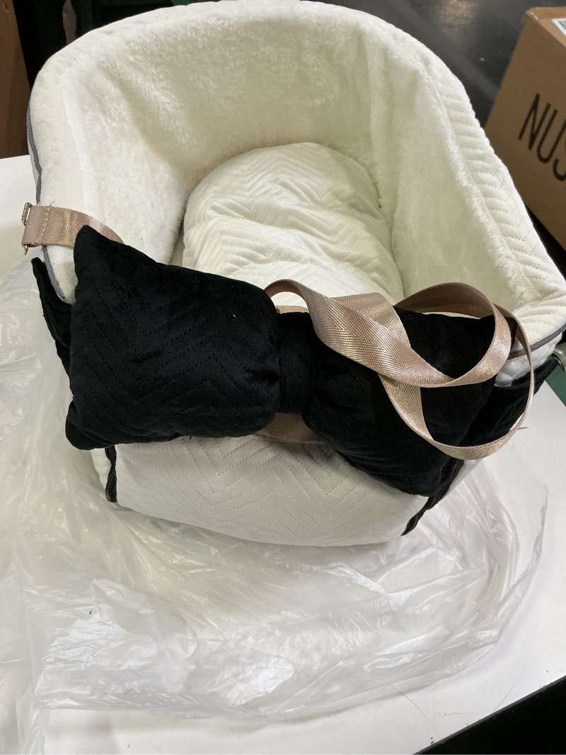 Condition photo showing Good Condition for Dog Car Seat for Small Dogs Adjustable Portable Center Console Dog Car Seat Removable Cat Booster Cars Seats - Safety Belt with Cushion Anti-Collapse for Puppy Kitten Up to 15 Lb Beige Quilted "V" pattern