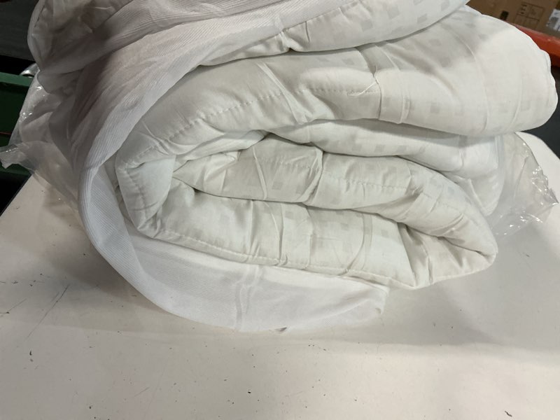 Condition photo showing As Is for easeland queen size mattress pad pillow top mattress cover quilted fitted mattress protector cotton top stretches up 8-21" deep pocket cooling mattress topper (60x80 inch, white) white queen