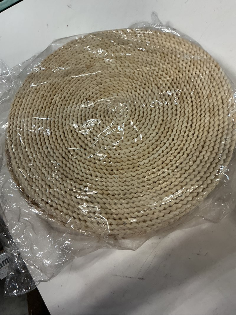 Condition photo showing New/Like New for 6 pack woven placemats,round corn husk weave placemat braided rattan tablemats 14.9" ntural