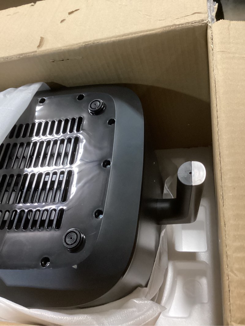 Condition photo showing Good Condition for Cosori 9-in-1 TurboBlaze Air Fryer 6 Qt, Premium Ceramic Coating, 90°–450°F, Precise Heating for Even Results, Air Fry, Roast, Bake, Broil, Dry, Frozen, Proof, Reheat, Keep Warm, 120V, Dark Gray Dark Gray 6QT Air fryer