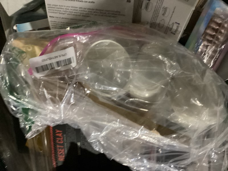 Condition photo showing New/Like New for FLOWERPLUS Planter Pots Indoor, 3 Pack 3 Inch White Ceramic Decorative Small Round Succulent Cactus Flower Plant Pot with Tree Tier Bamboo Stand for Garden Kitchen Home Office Desk Decorations