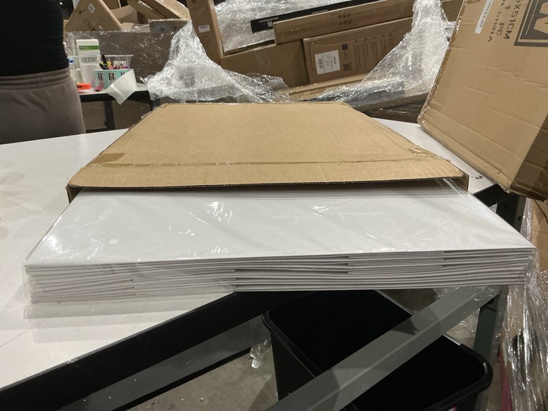 https://lotting-media.assets.bidfta.com/lotting_f2d7a916-aa52-426e-806f-06dca5f19ab7