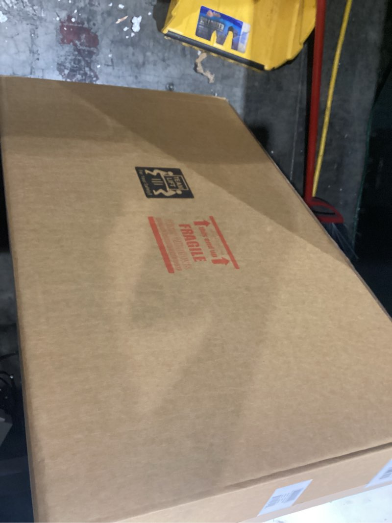 Condition photo showing Good Condition for hopper vinyl window(we dont know the size)