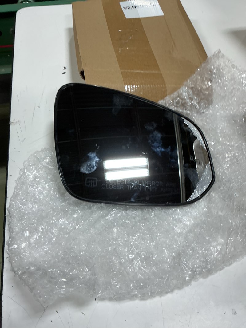 Condition photo showing New/Like New for gxarts right passenger side mirror glass heat blind spot 89731-0e371 compatible with toyota highlander 2020 2021 2022 2023 2024