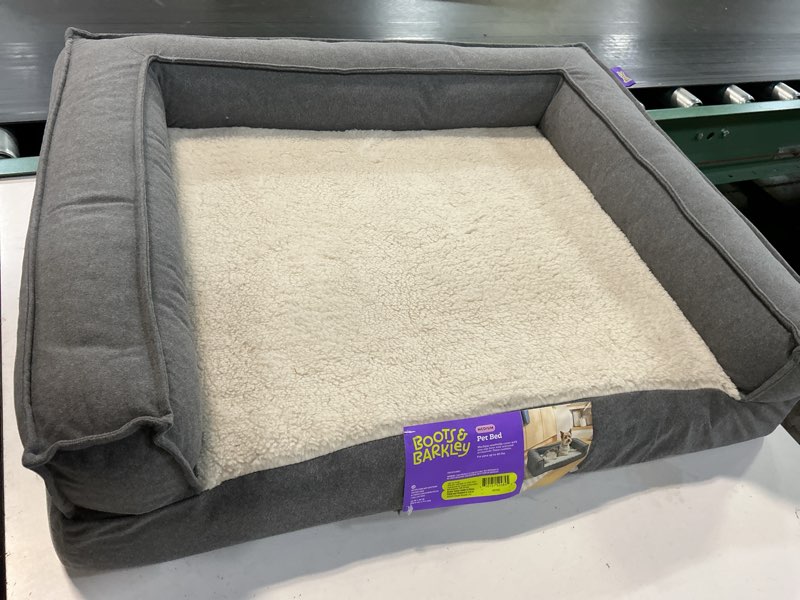 Condition photo showing Good Condition for 3-sided bolster dog bed - m - boots & barkley™