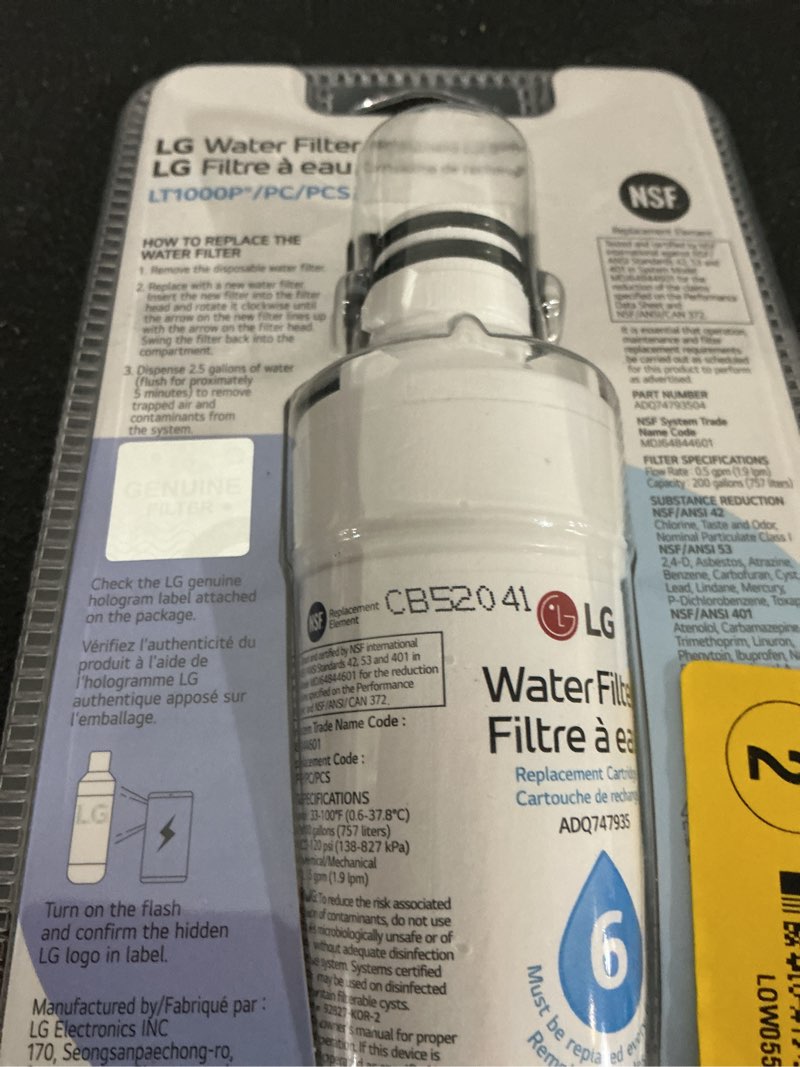 Condition photo showing Good Condition for water filter for select lg refrigerators - white