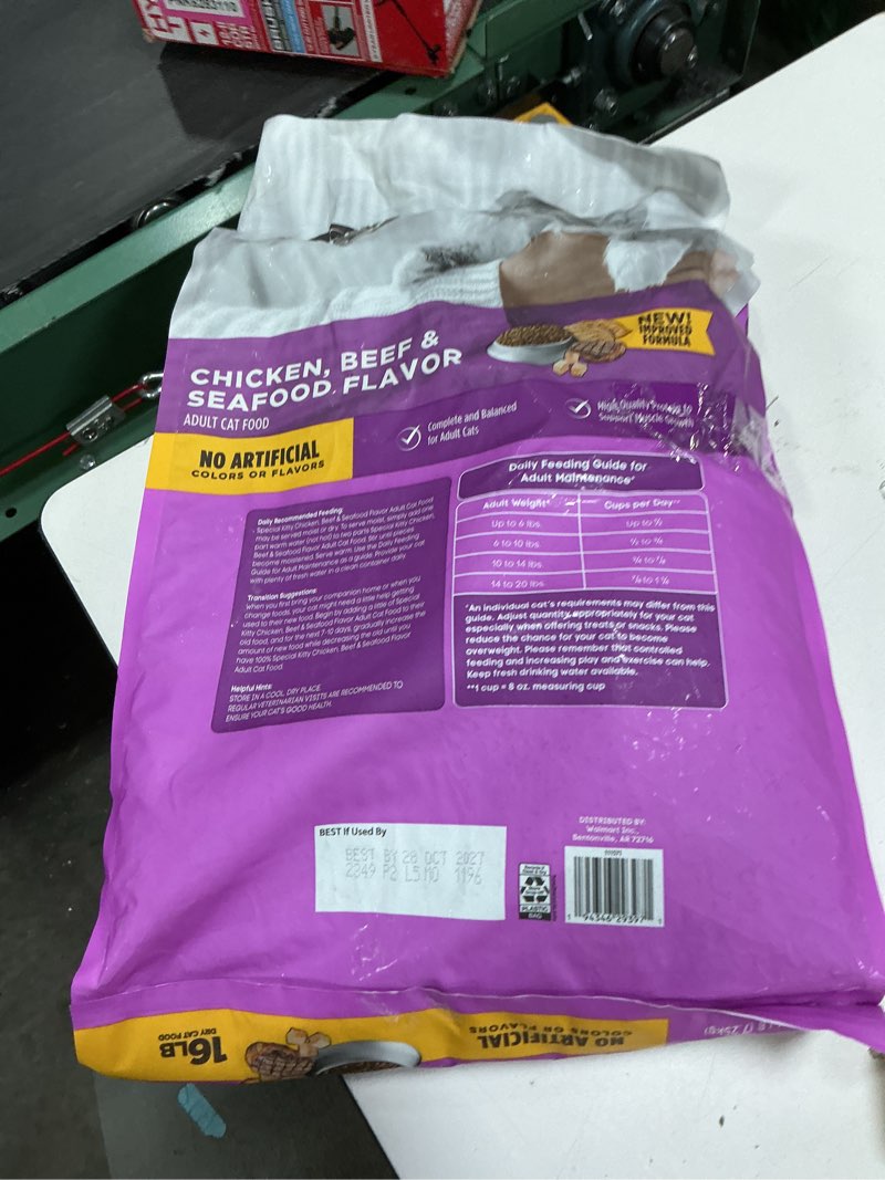 Condition photo showing Good Condition for (best by 28 oct 2027) special kitty chicken, beef, & seafood flavor dry cat food, 16 lb bag