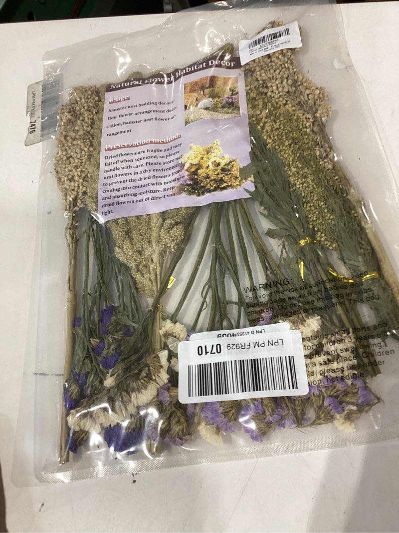 Condition photo showing New/Like New for sukh 42pcs herb bedding habitat decor - natural flower hamster mate herbs sprays cage safe pet accessories decorations hideout for hamsters mouse guinea pig dwarf gerbils syrian mice golden whisper