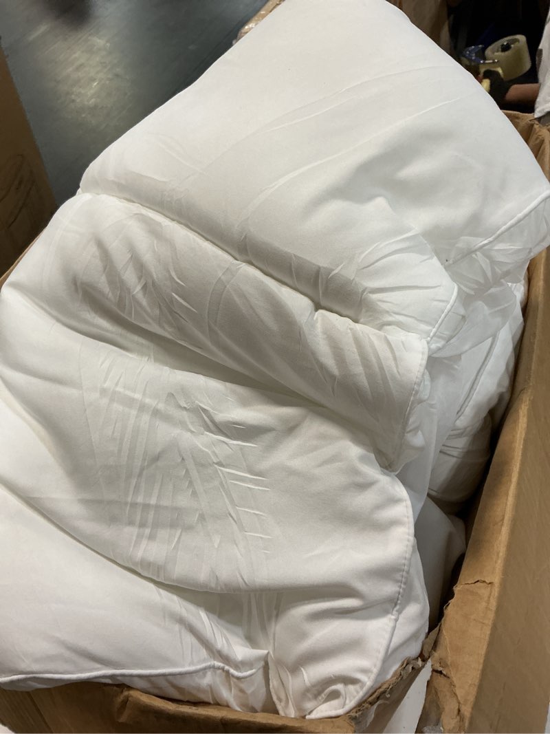 Condition photo showing Good Condition for sopat mattress topper full size extra thick mattress pad 8-21" deep pocket soft down alternative fill mattress protector pillow top mattress cover (54x75 inches, white) white color full