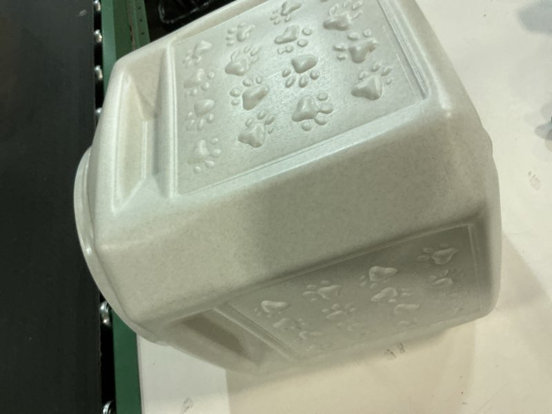 Condition photo showing Good Condition for Gamma2 Vittles Vault Pet Food Storage Containers - Sealed Dog and Cat Food Storage Container, Fits up to 25lbs, Made in the USA - [12"L x 13.75"H] 25 Pounds