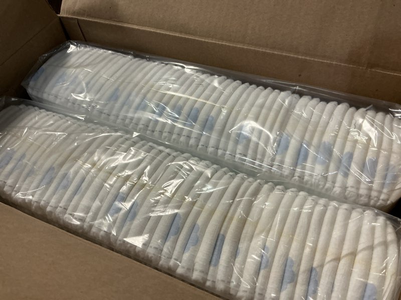 Condition photo showing New/Like New for Pampers Swaddlers Diapers, Size 7 (26-50 lbs), 88 Count, Absorbent, Keeps Baby Dry and Comfortable, Skin Safe Disposable Baby Diaper (Packaging May Vary) Size 7 88