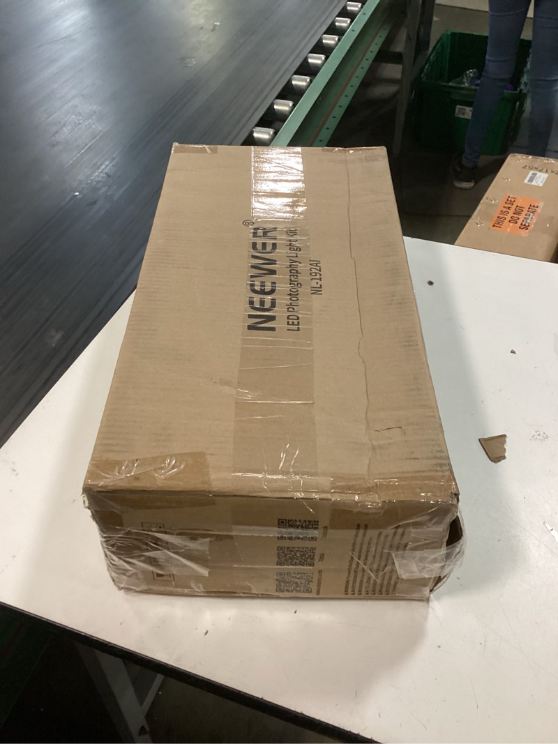 Condition photo showing New/Like New for neewer 13" led video light panel kit, 2 pack bi color dimmable with tripod stand, 4000mah battery, 3200k-5600k cri97+, usb, for studio/streaming/youtube, black, nl-192ai nl-192ai(2-pack)