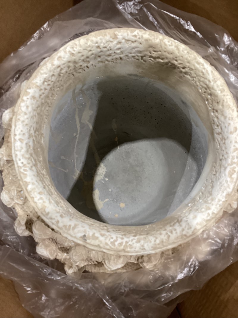 Condition photo showing Good Condition for dn deconation beige rustic farmhouse vase, 8.2 inch textured boho vase for home decor, cement decorative flower vases with rope knots for living room, table centerpiece, shelf, mantel decoration beige 8.2"