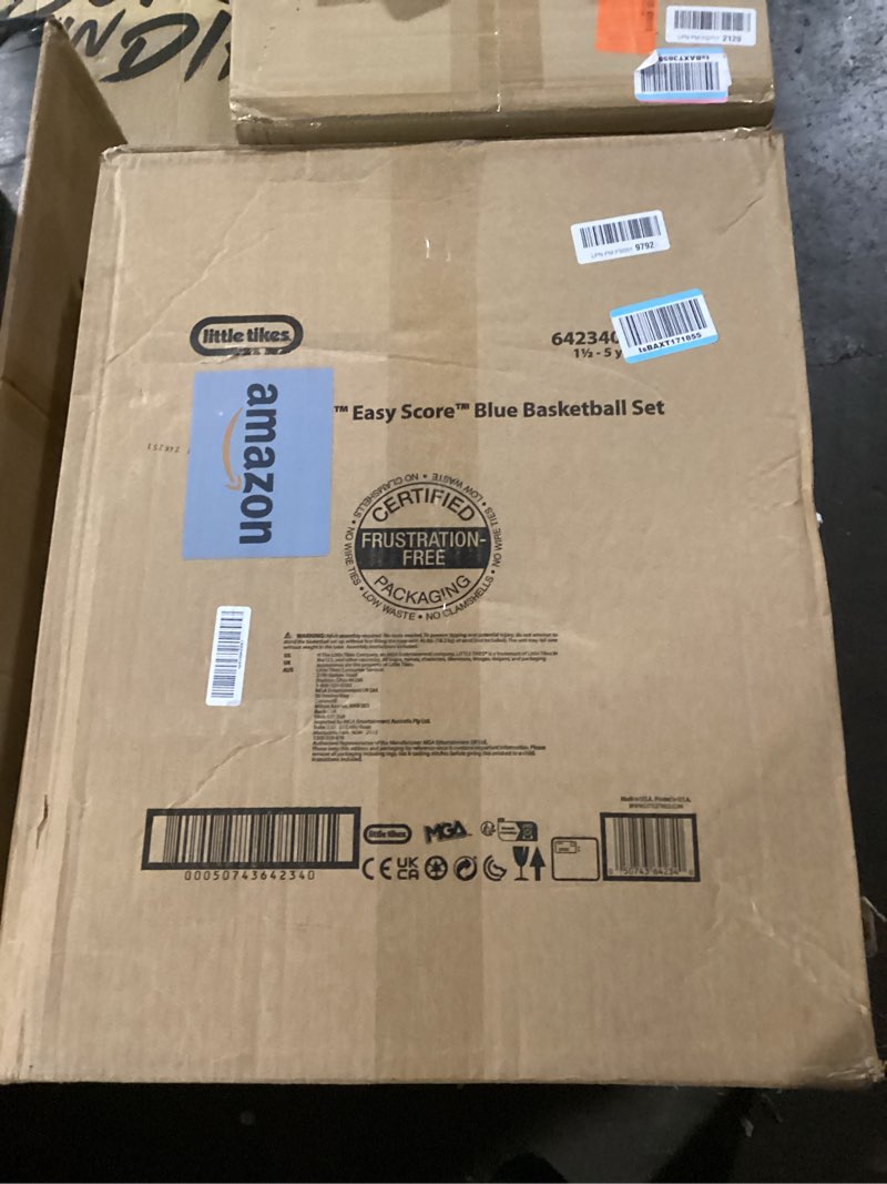 Condition photo showing New/Like New for little tikes easy score basketball set, blue, 3 balls - amazon exclusive, 23.75 x 22 x 61 inches standard
