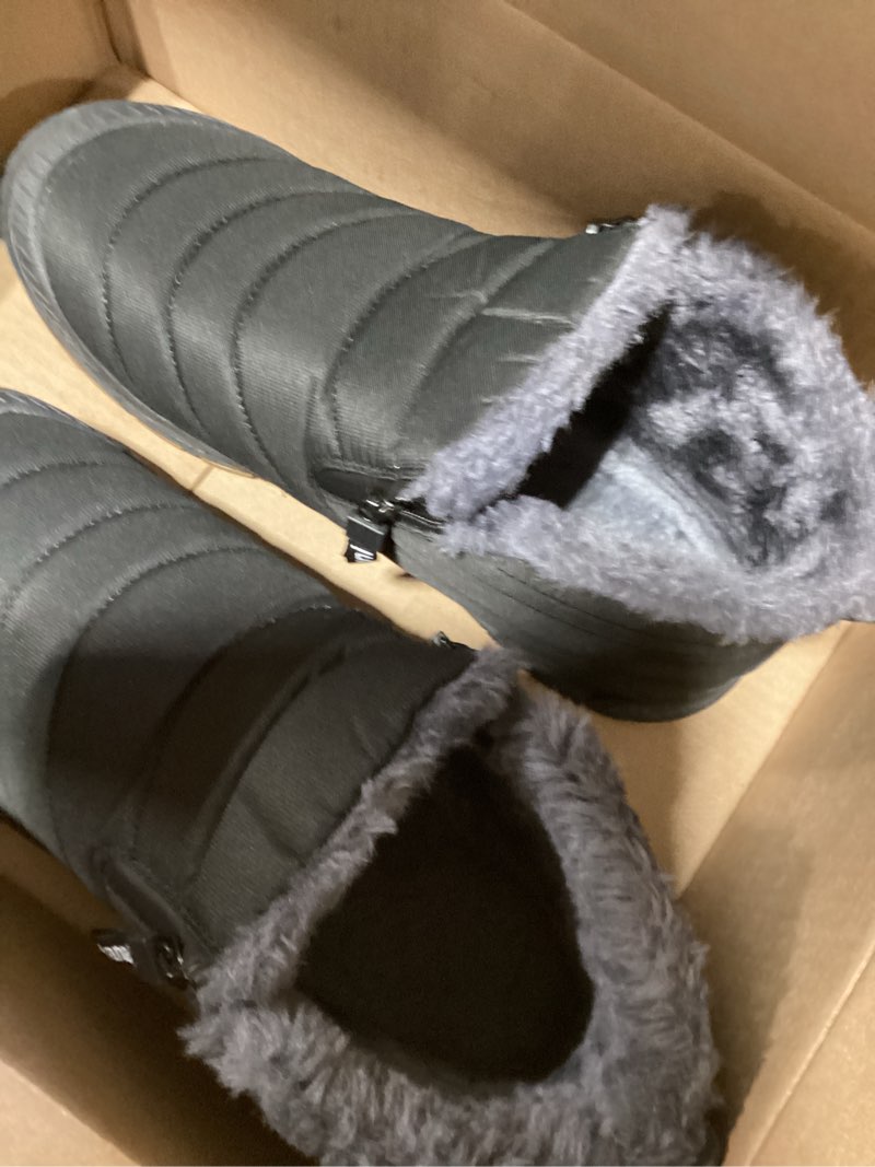 Condition photo showing New/Like New for Hanani Mens Snow Boots Waterproof Winter Boots for Men Fur Lined Warm Ankle Boots Zipper Closure Slip on Outdoor Boot Comfortable Walking Shoes 9 Black
