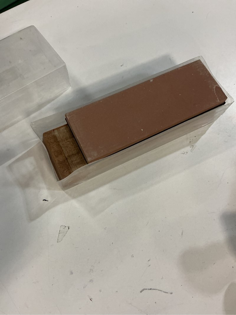 Condition photo showing Good Condition for KING KW65 1000/6000 Grit Combination Whetstone with Plastic Base One Size